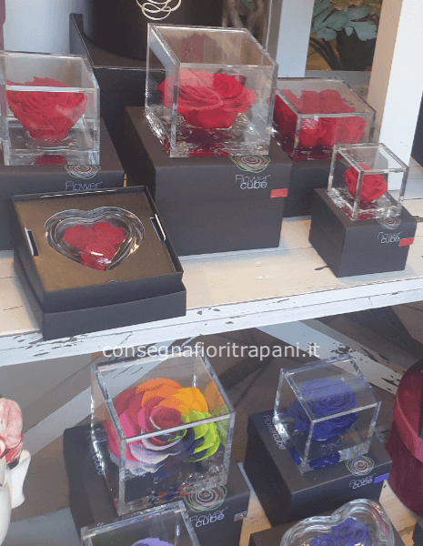 Rosa stabilizzata in cubo 6*6cm